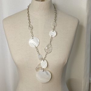 🦋 Artsy Silver And Abalone Disc Statement Necklace